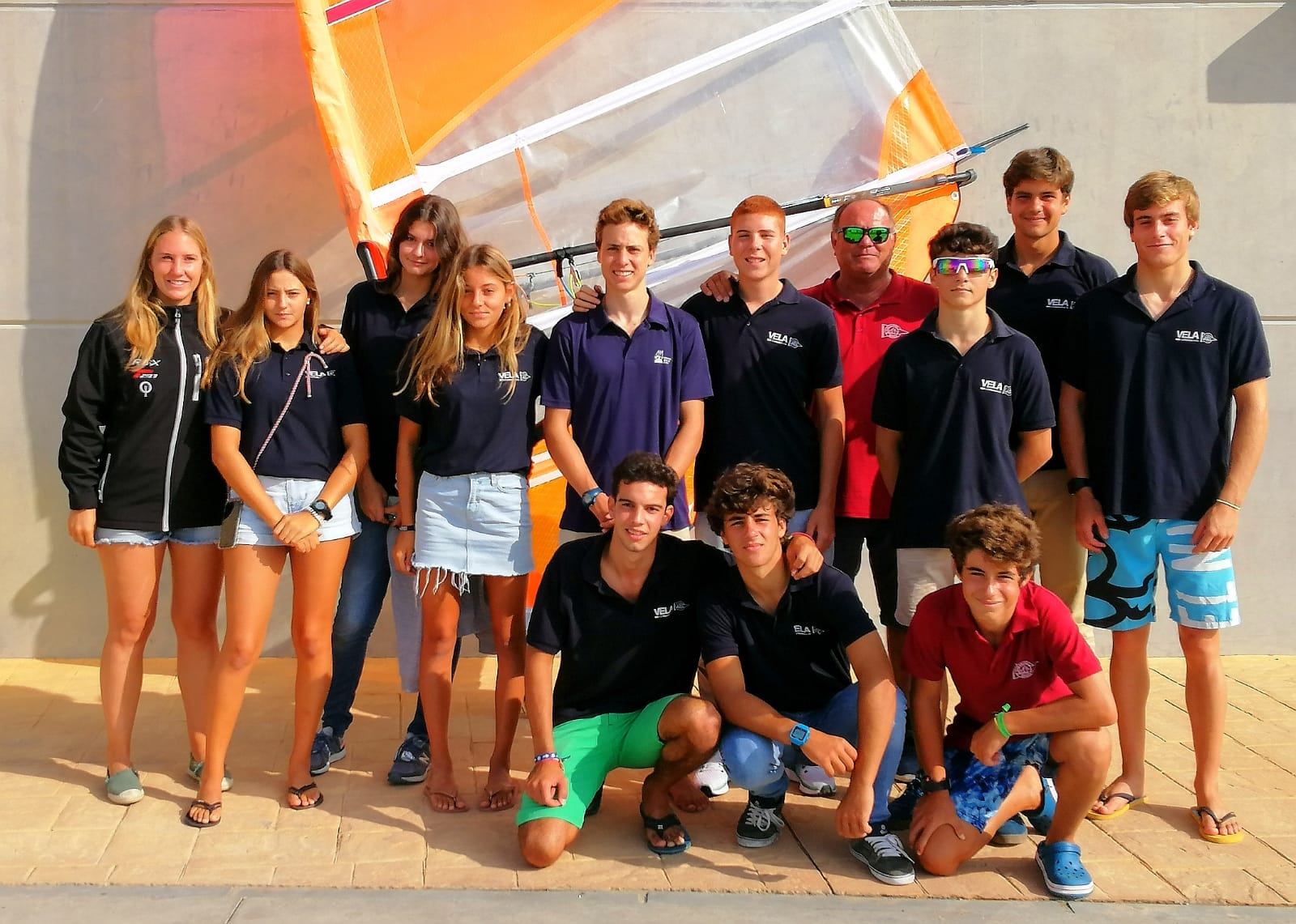 Equipo de windsurf del Club Náutico Sevilla.jpg